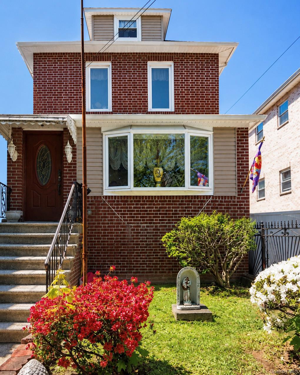 Single Family Hering  Bronx, NY 10461, MLS-1005122-34