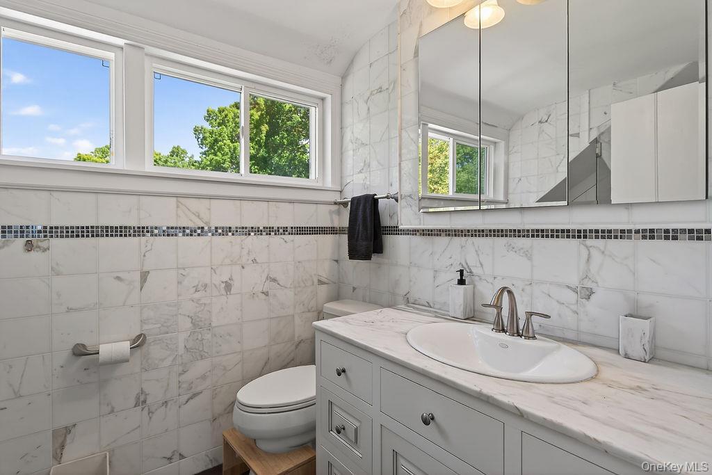 Single Family Pinesbridge Road  Westchester County, NY 10562, MLS-1005133-14
