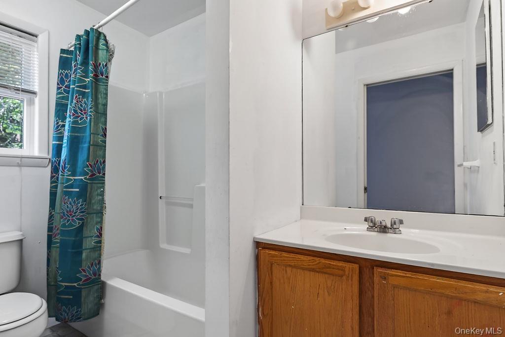 Single Family Pinesbridge Road  Westchester County, NY 10562, MLS-1005133-36
