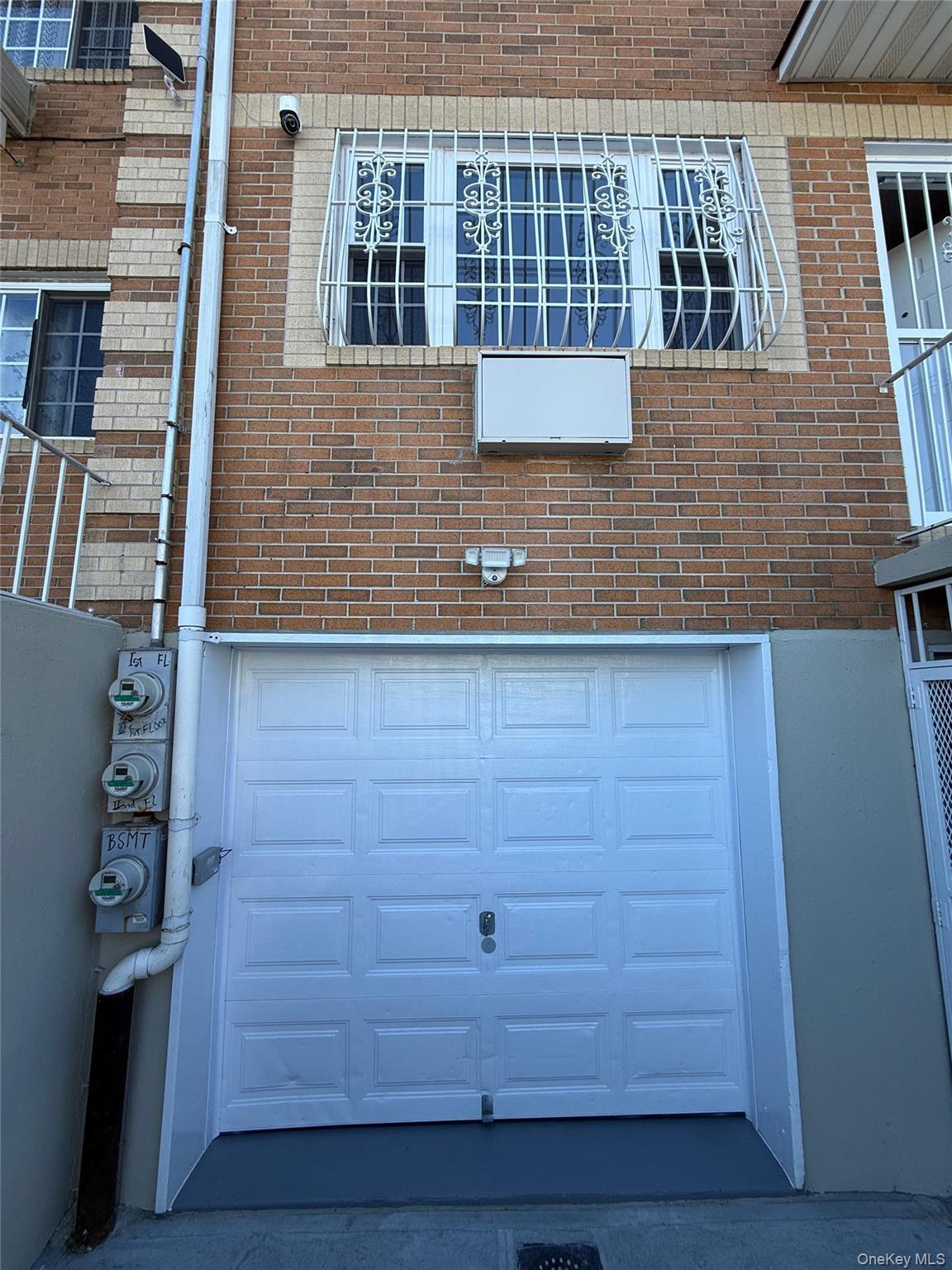 Single Family 94th Avenue Queens, NY 11419, MLS-1005143-18