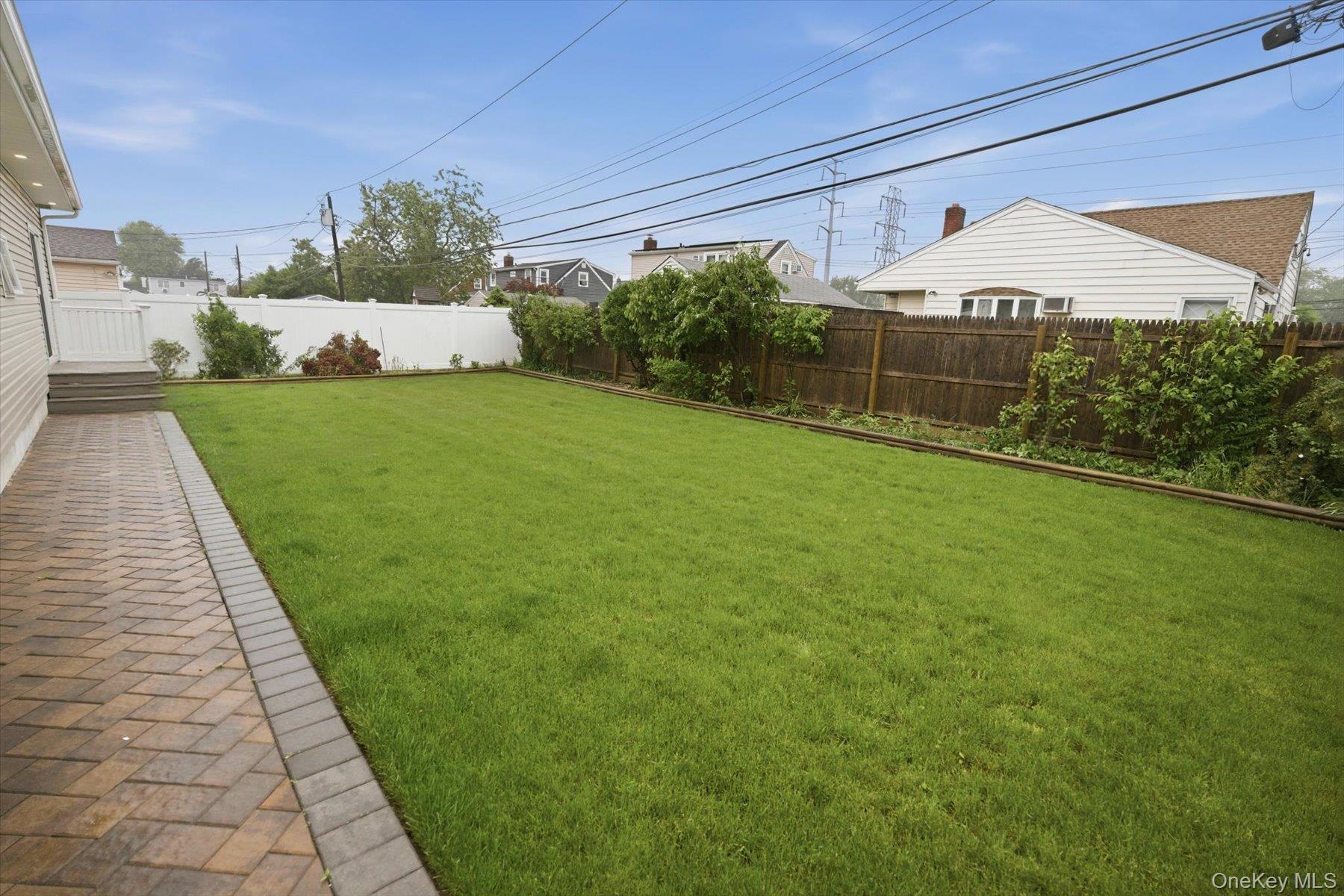 Single Family Raven Street Nassau County, NY 11756, MLS-1005180-26