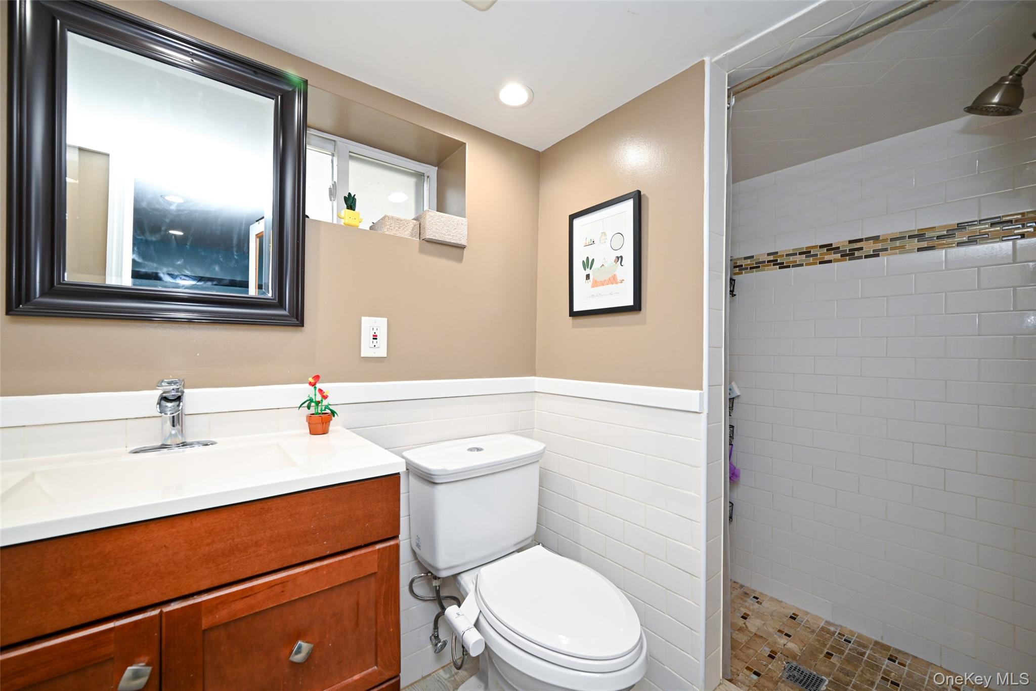 Single Family 101st Avenue  Queens, NY 11429, MLS-1005191-28