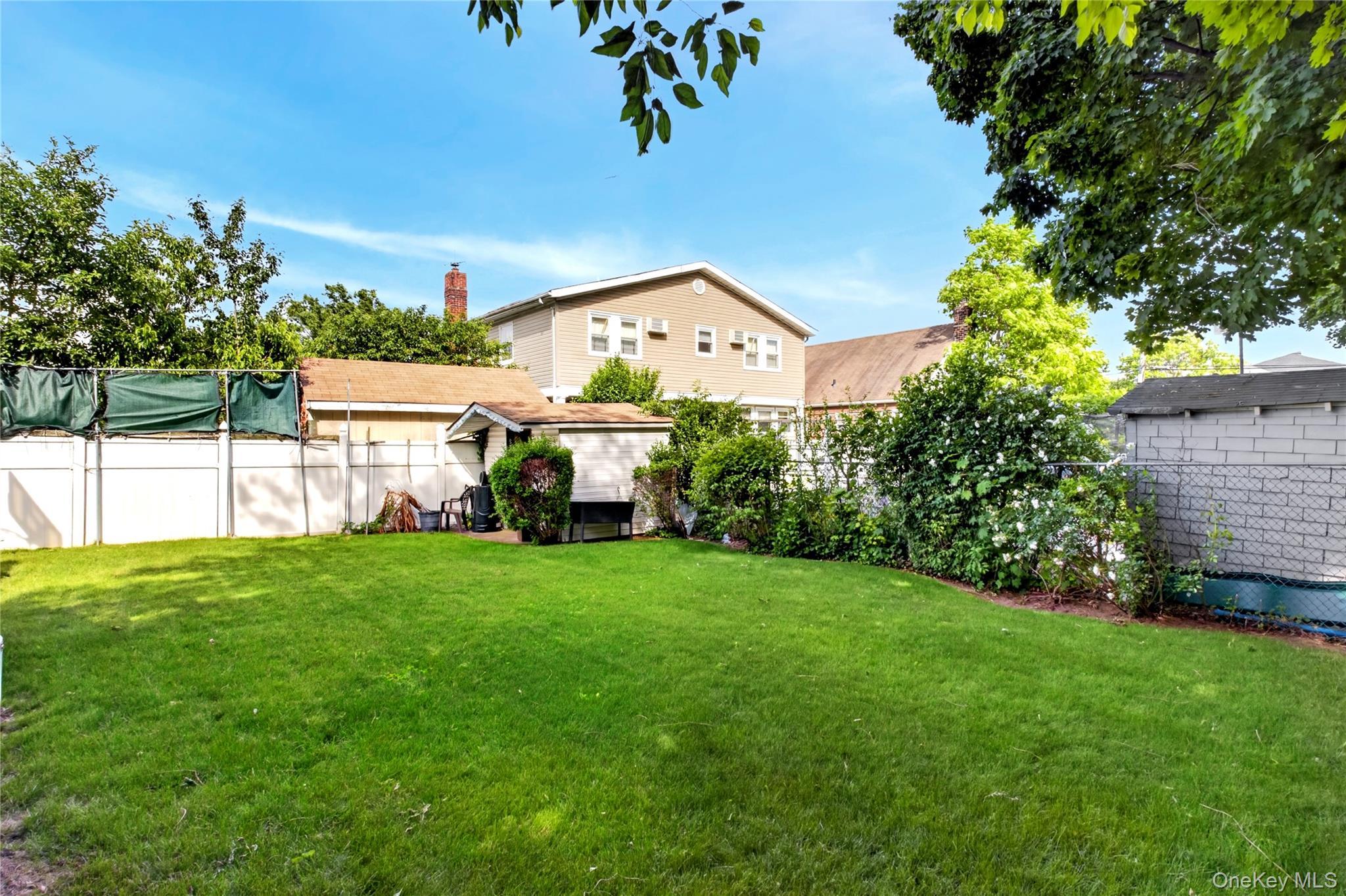 Single Family Caney  Queens, NY 11422, MLS-1005199-16