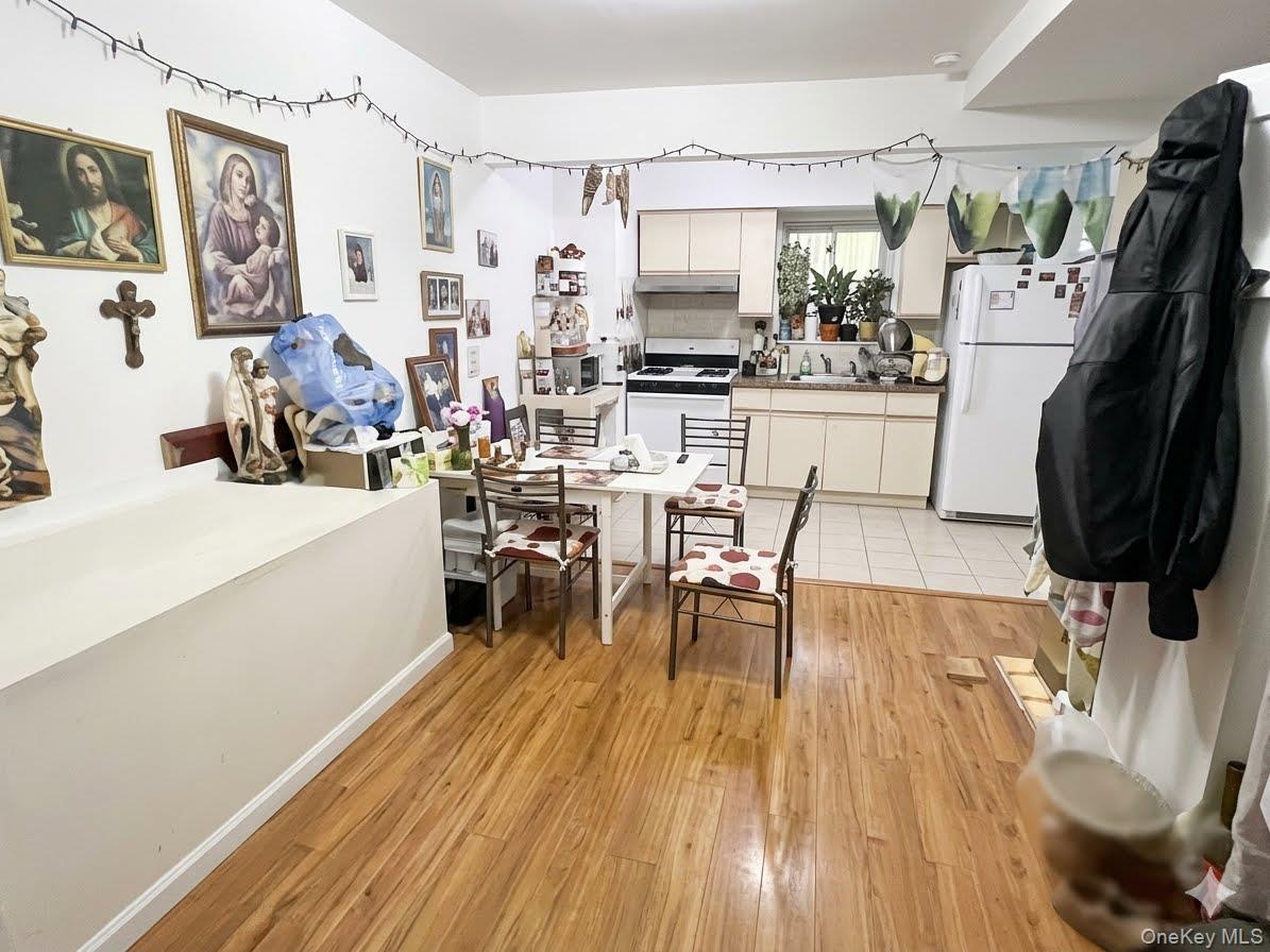 Single Family Leavitt Street Queens, NY 11354, MLS-1005240-2