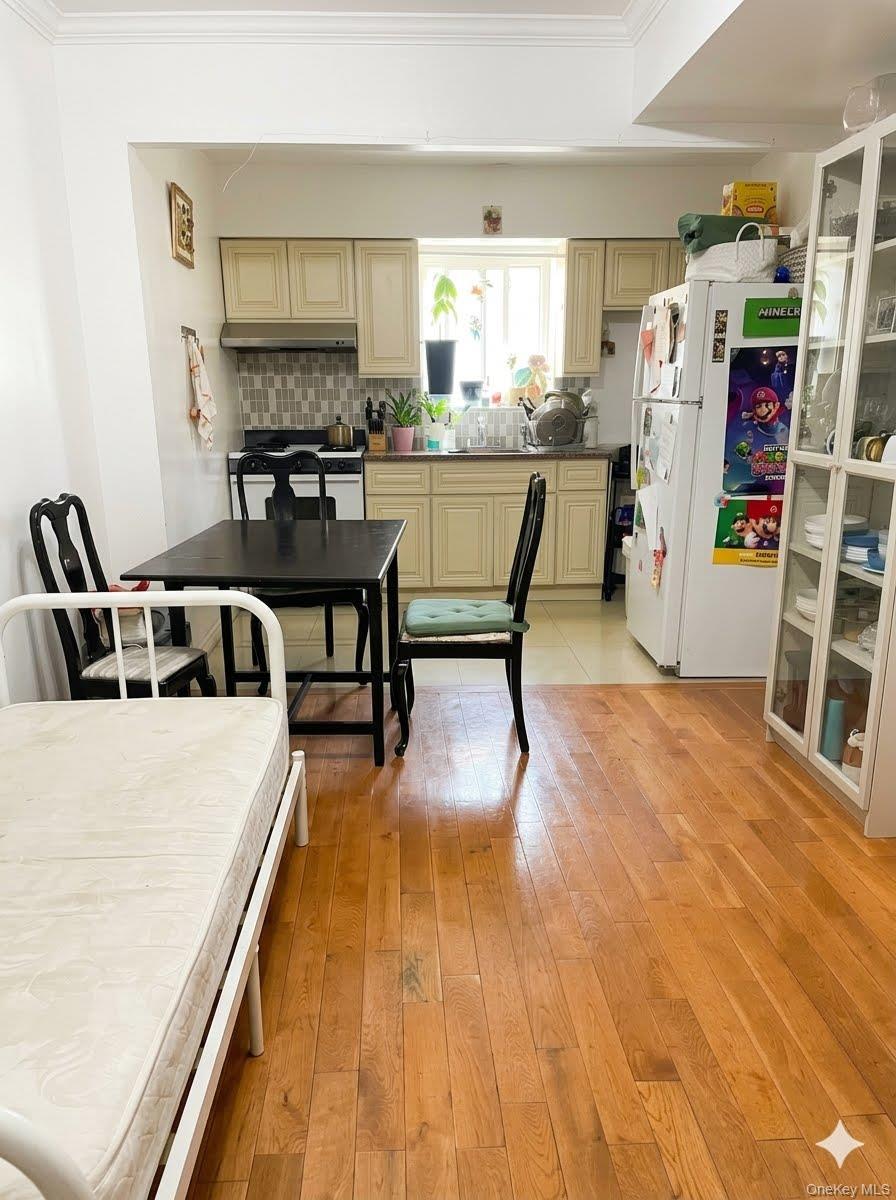 Single Family Leavitt Street Queens, NY 11354, MLS-1005240-3