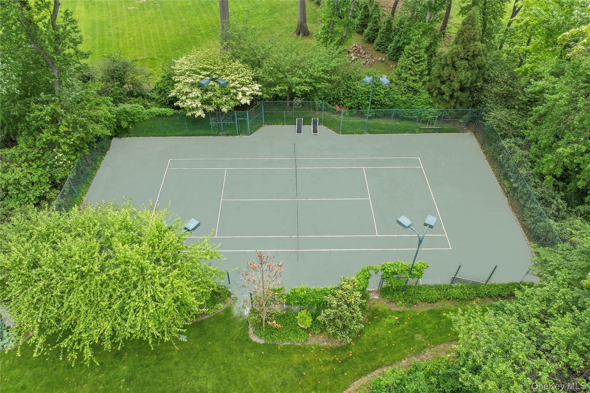 Single Family Stonegate Lane  Nassau County, NY 11545, MLS-1005247-44