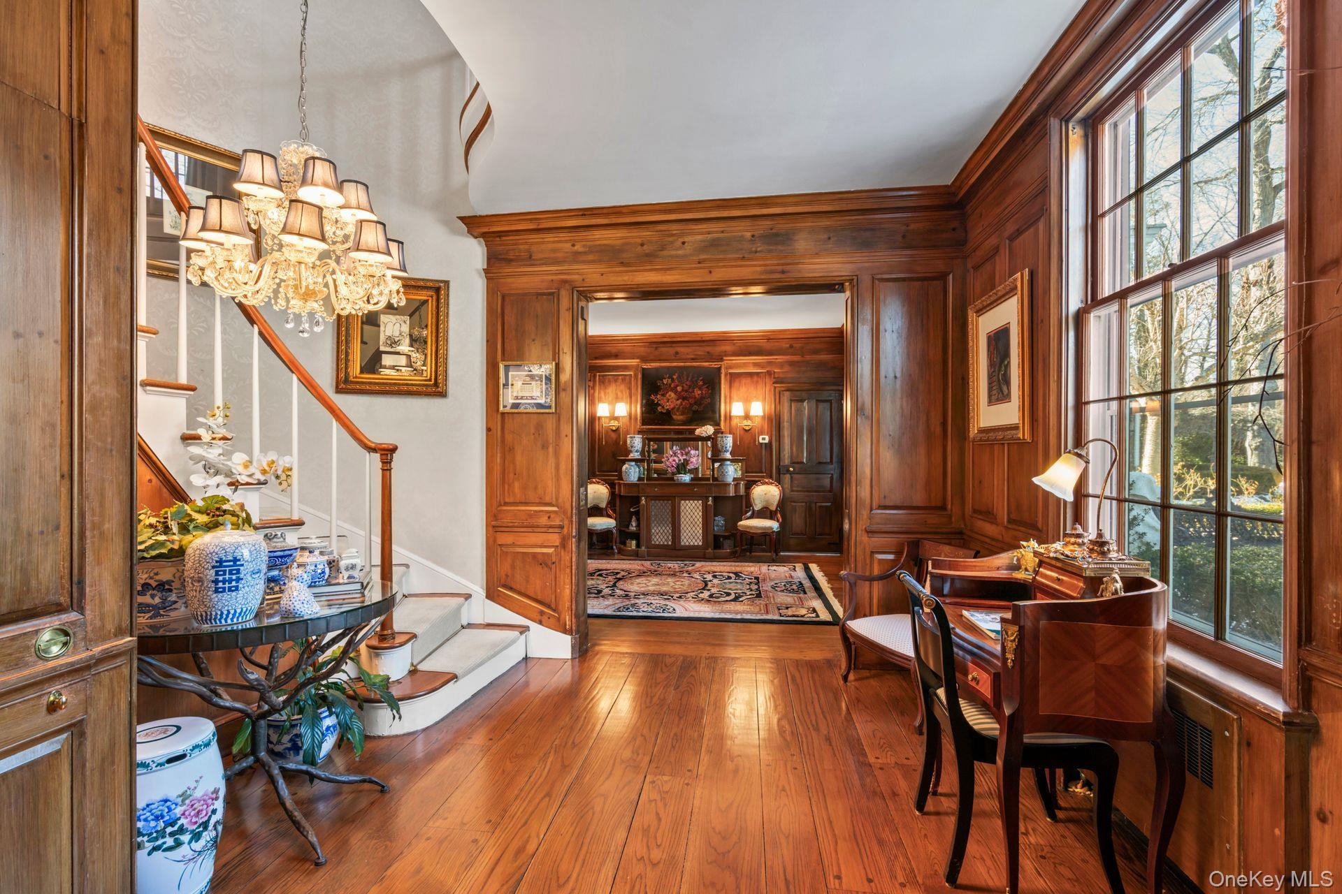Single Family Stonegate Lane  Nassau County, NY 11545, MLS-1005247-5