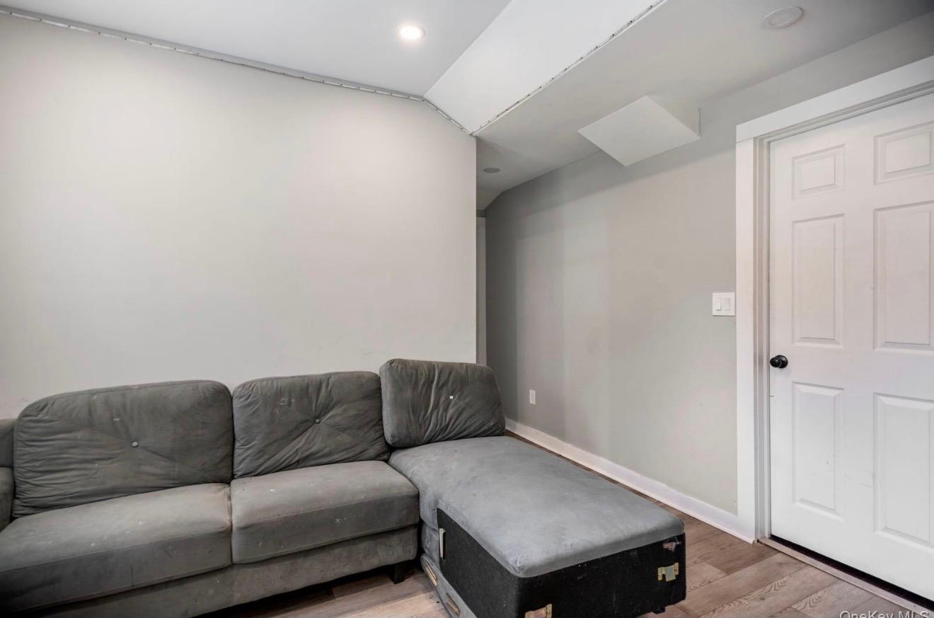 Single Family Bushwick Avenue Suffolk County, NY 11717, MLS-1005256-12