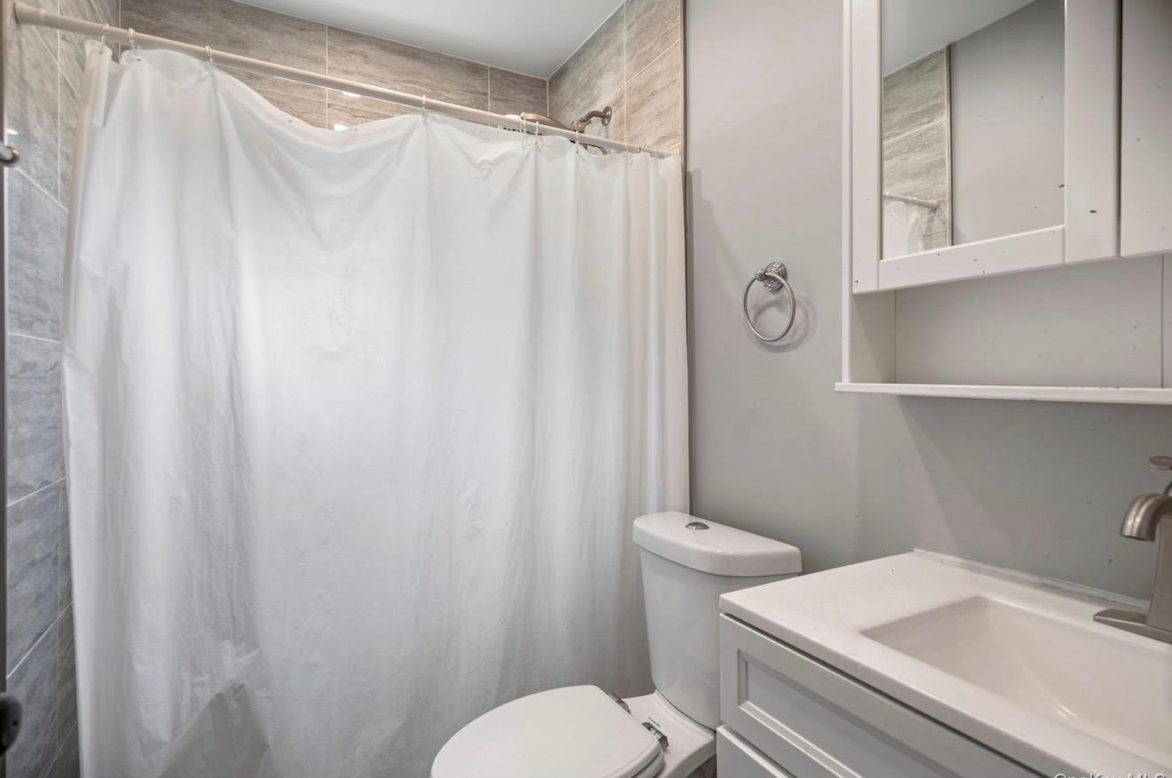Single Family Bushwick Avenue Suffolk County, NY 11717, MLS-1005256-13