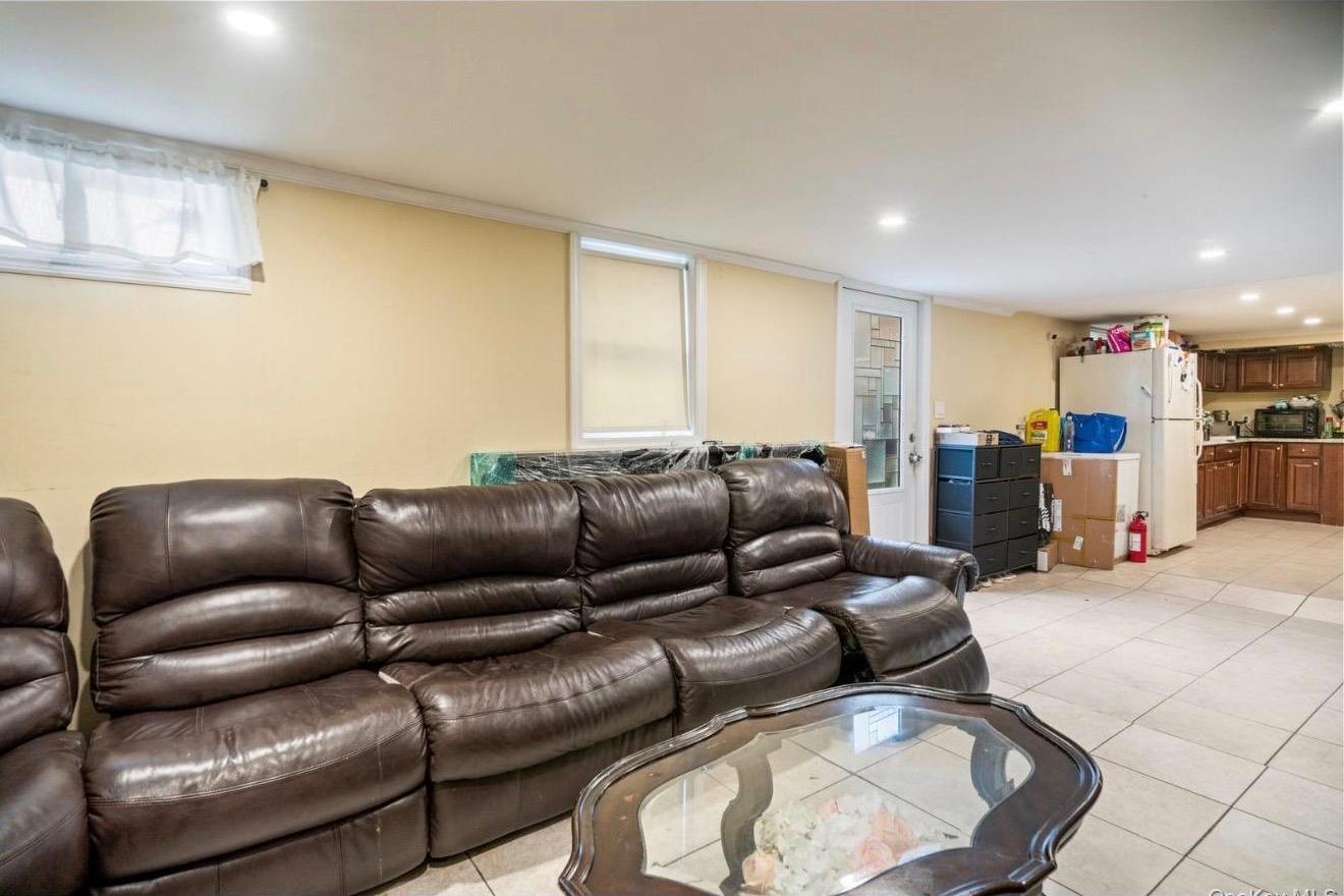 Single Family Bushwick Avenue Suffolk County, NY 11717, MLS-1005256-15