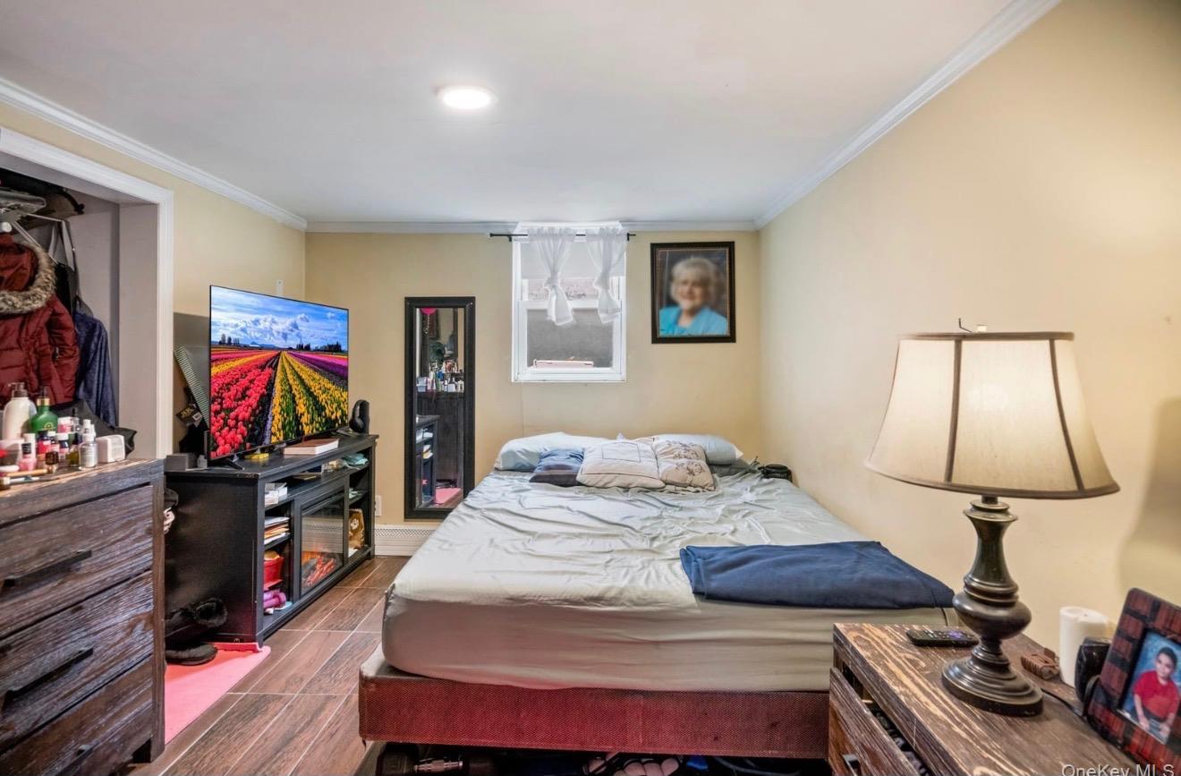 Single Family Bushwick Avenue Suffolk County, NY 11717, MLS-1005256-18