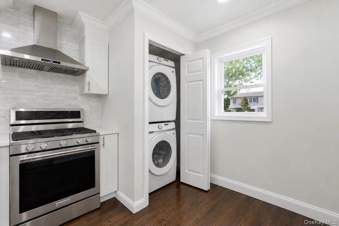 Single Family Taft Avenue  Suffolk County, NY 11751, MLS-1005262-10