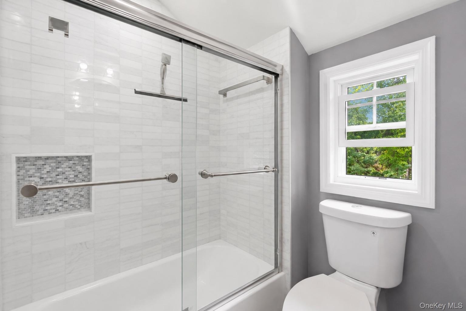 Single Family Taft Avenue  Suffolk County, NY 11751, MLS-1005262-22