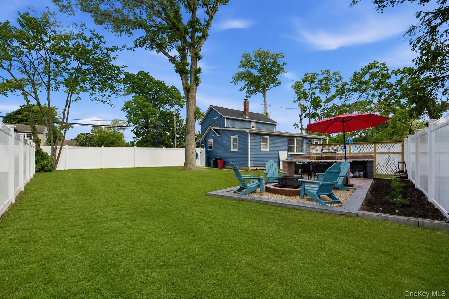 Single Family Taft Avenue  Suffolk County, NY 11751, MLS-1005262-25