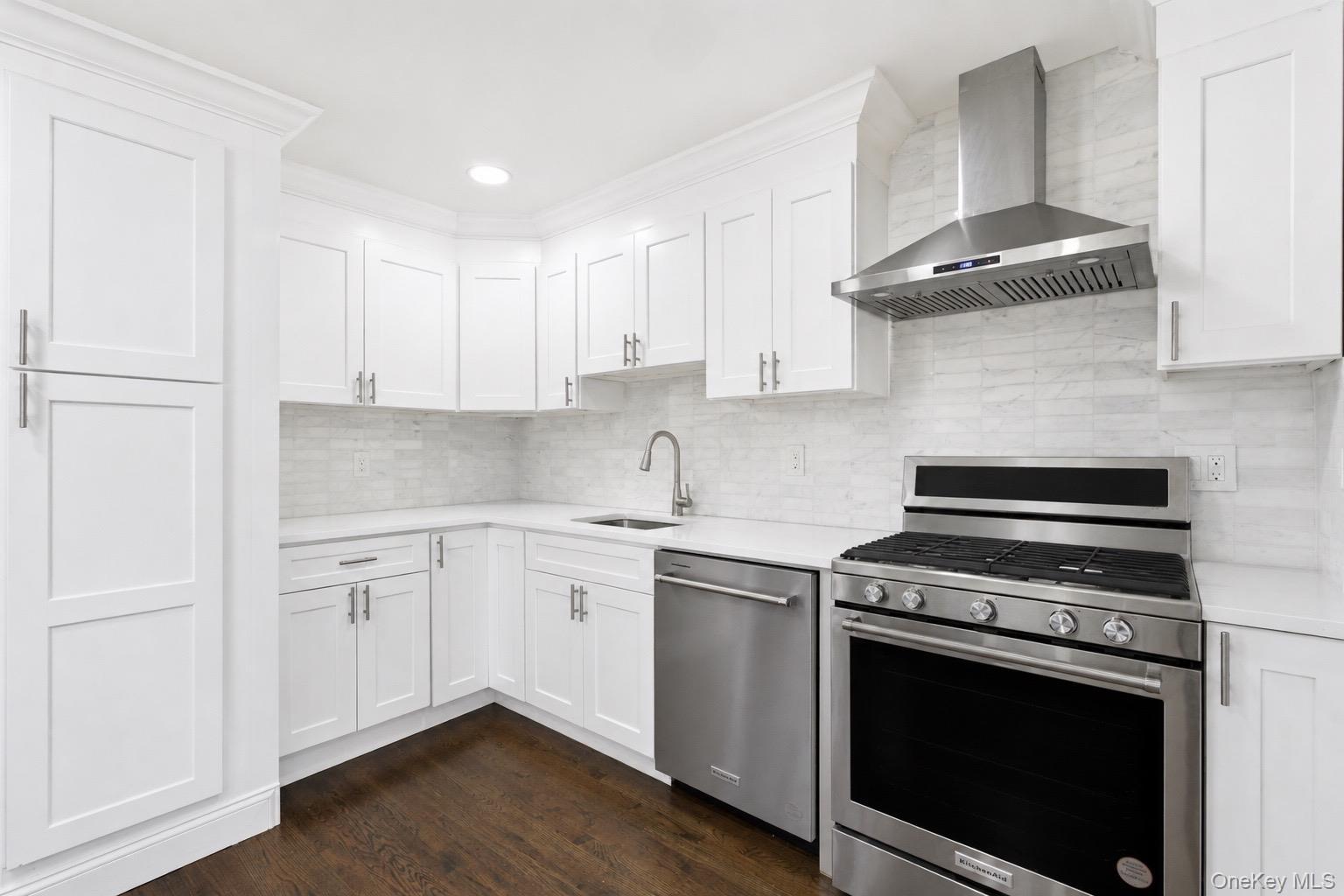 Single Family Taft Avenue  Suffolk County, NY 11751, MLS-1005262-9
