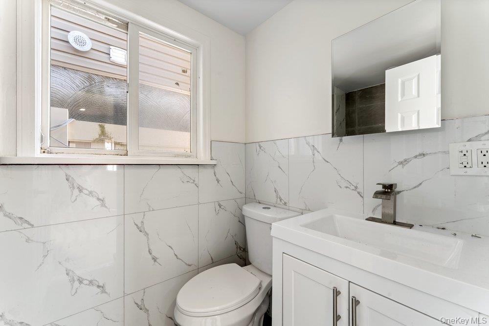 Single Family Cross Bay Queens, NY 11693, MLS-1005264-10