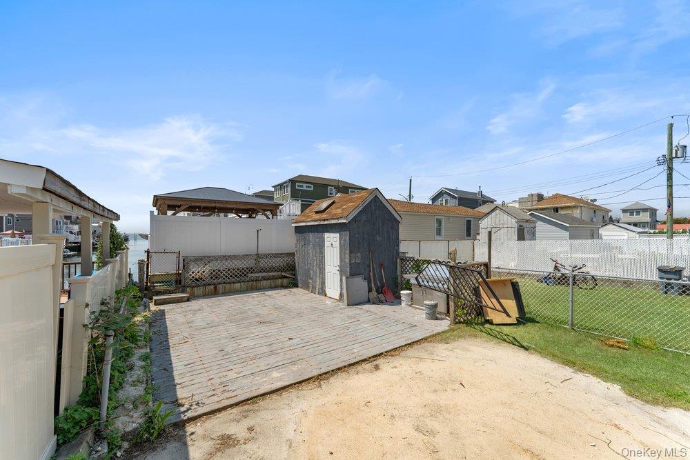 Single Family Cross Bay  Queens, NY 11693, MLS-1005264-13
