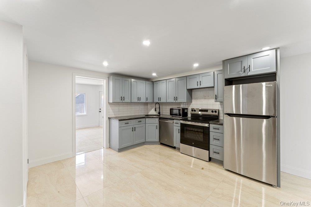 Single Family Cross Bay Queens, NY 11693, MLS-1005264-4