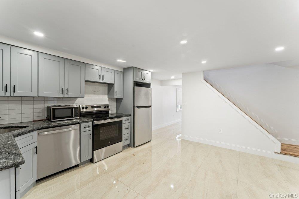 Single Family Cross Bay Queens, NY 11693, MLS-1005264-6