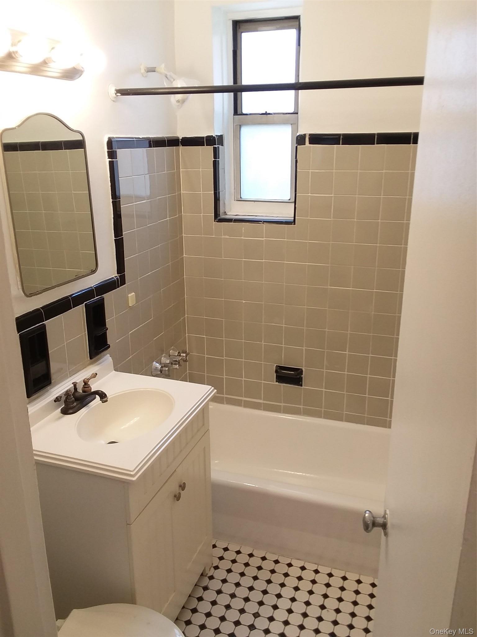 Apartment Clyde Queens, NY 11375, MLS-1005326-4