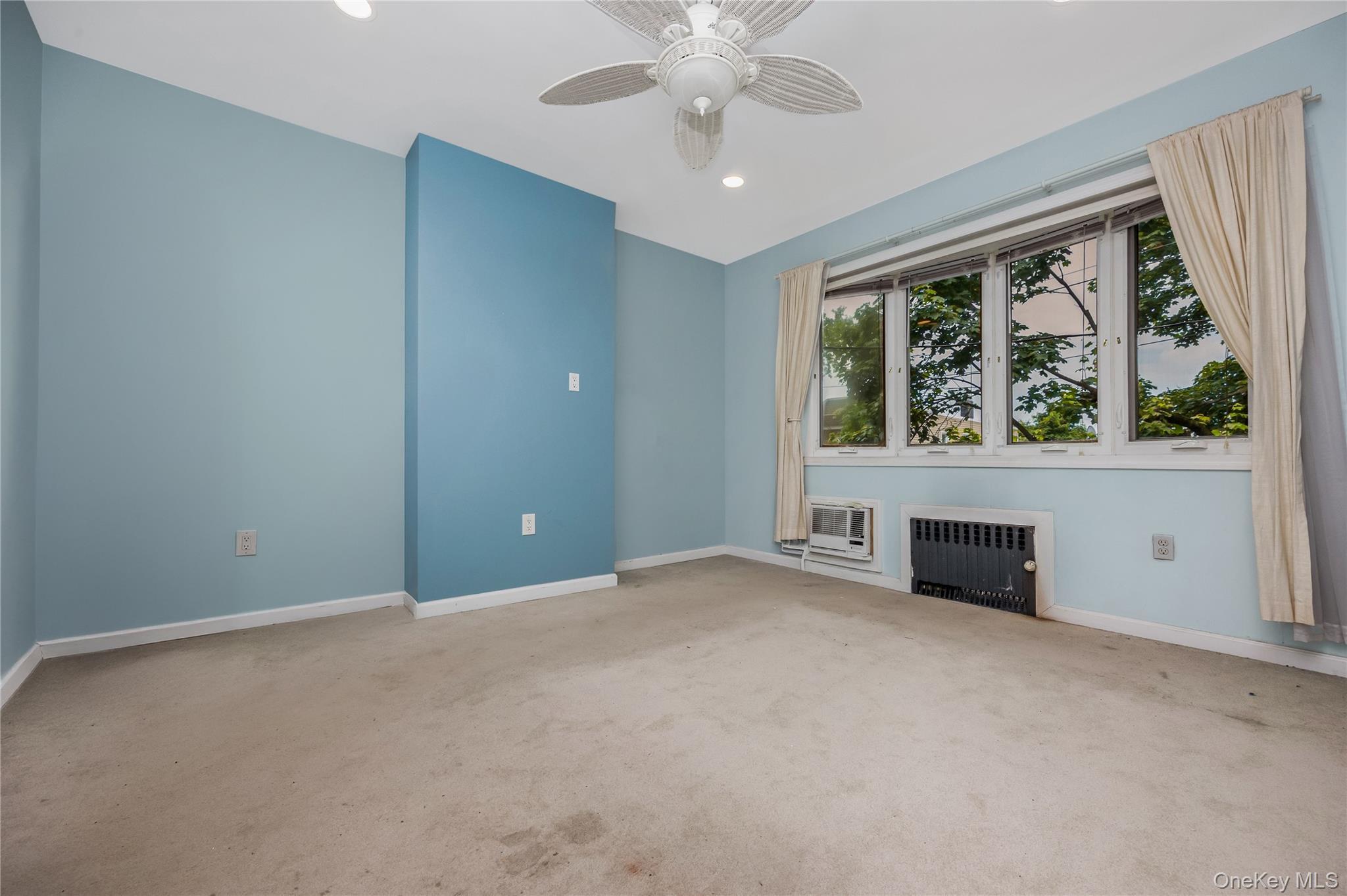 Single Family 62nd Road Queens, NY 11379, MLS-1005338-15