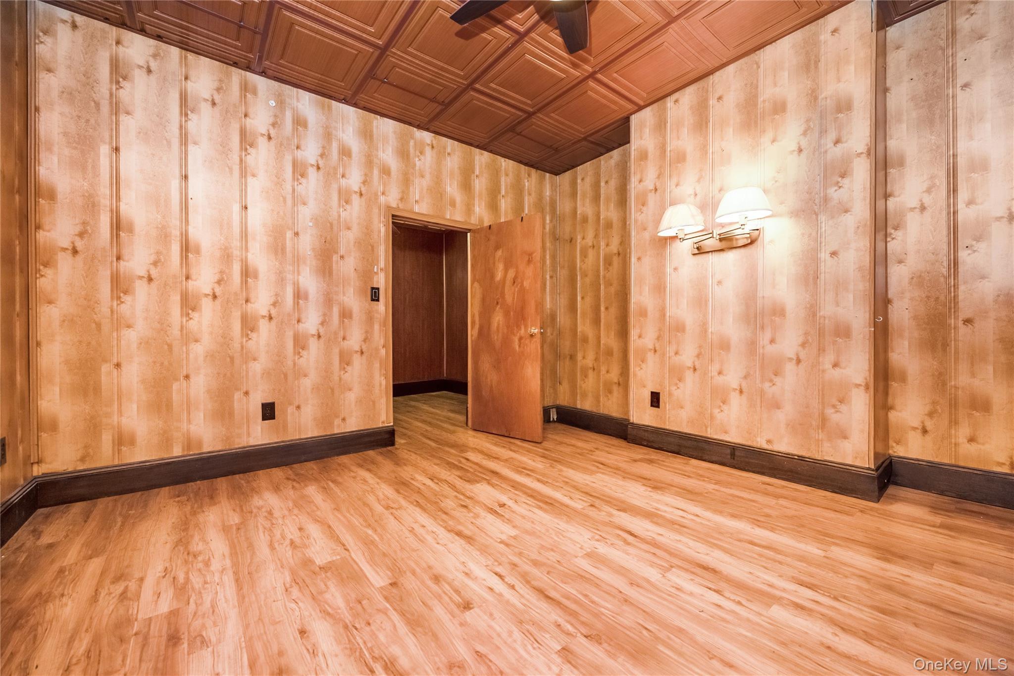 Single Family 62nd Road Queens, NY 11379, MLS-1005338-27