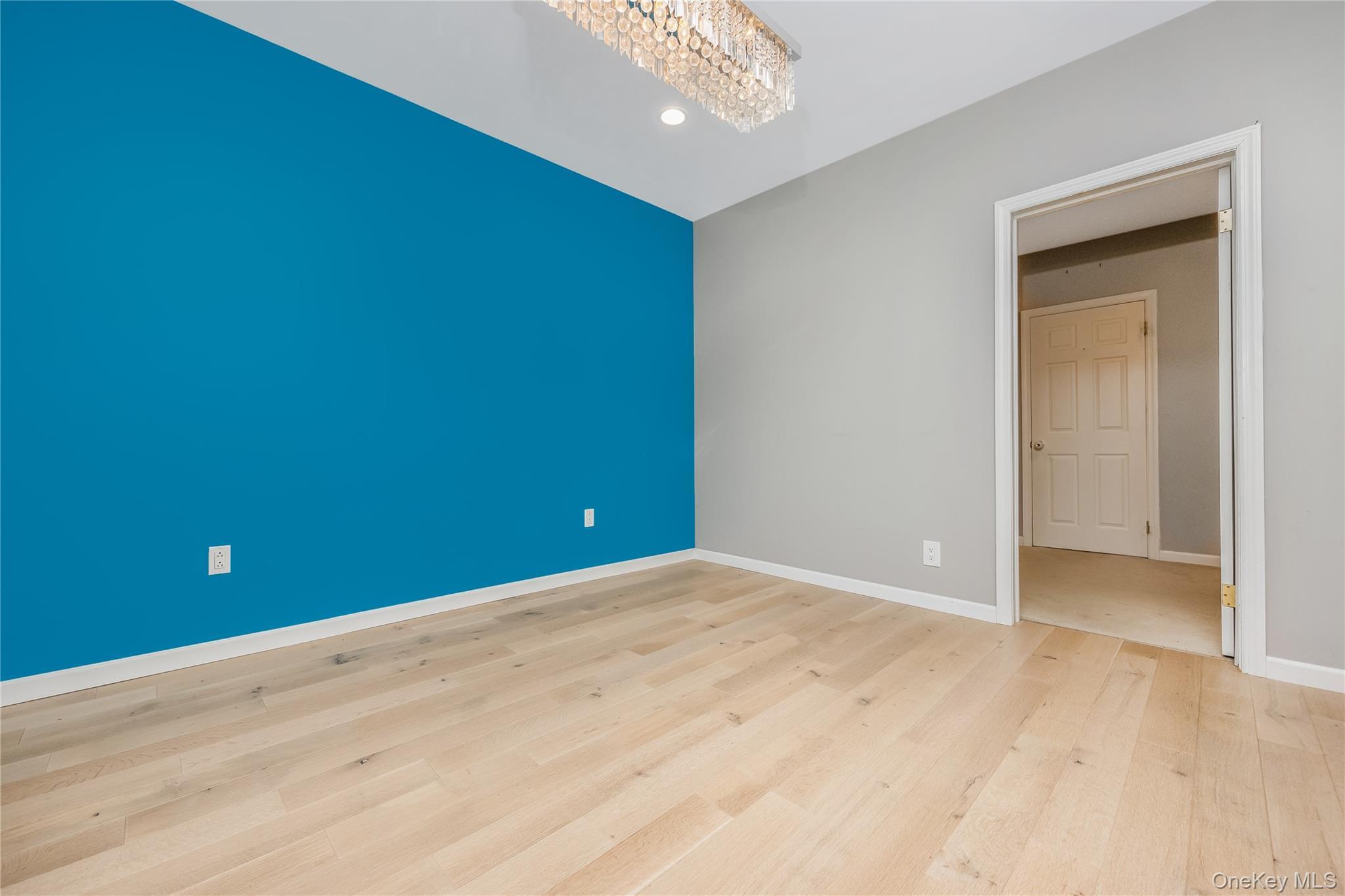 Single Family 62nd Road Queens, NY 11379, MLS-1005338-9