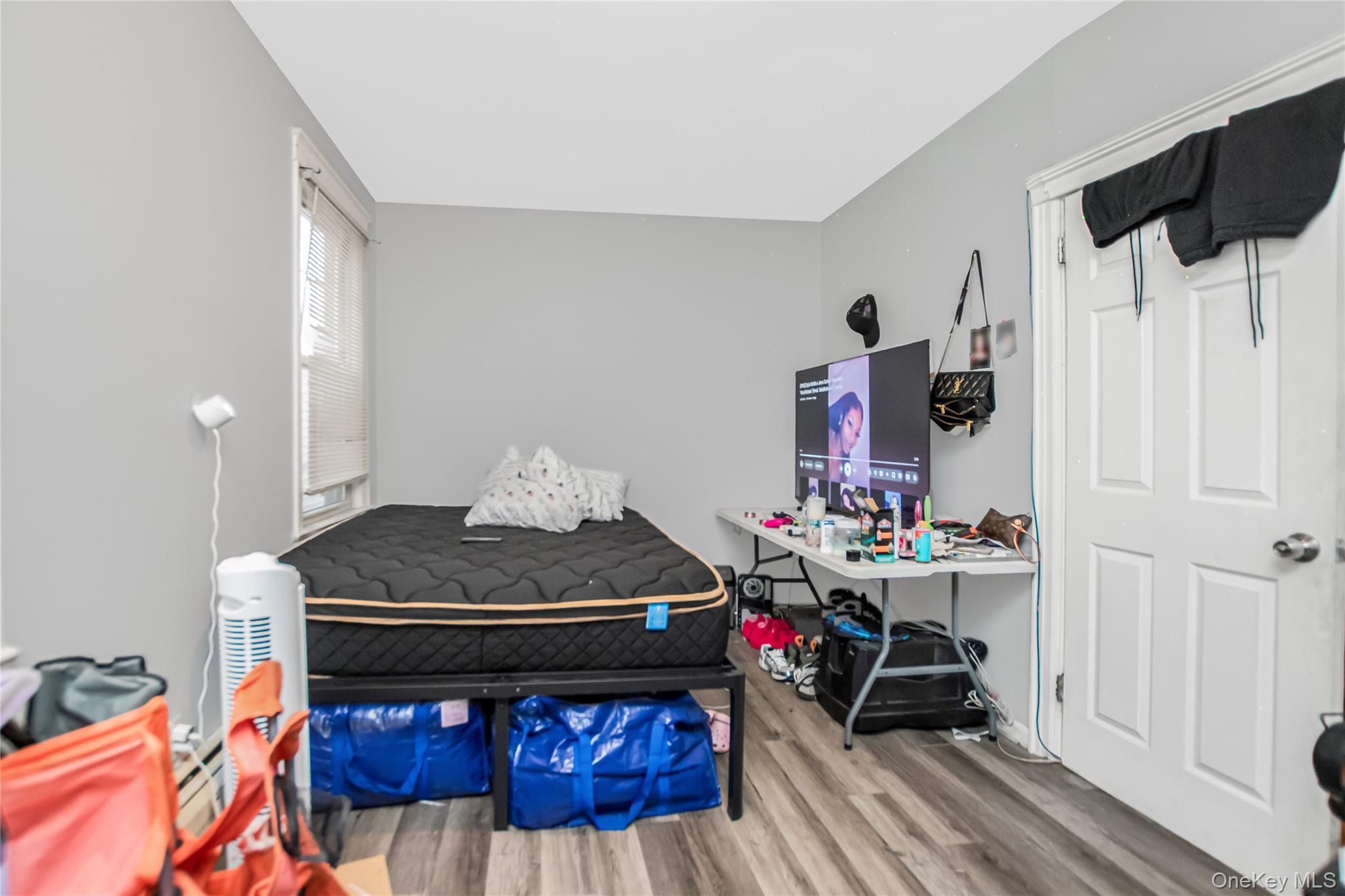 Single Family Harrington  Bronx, NY 10461, MLS-1005420-11