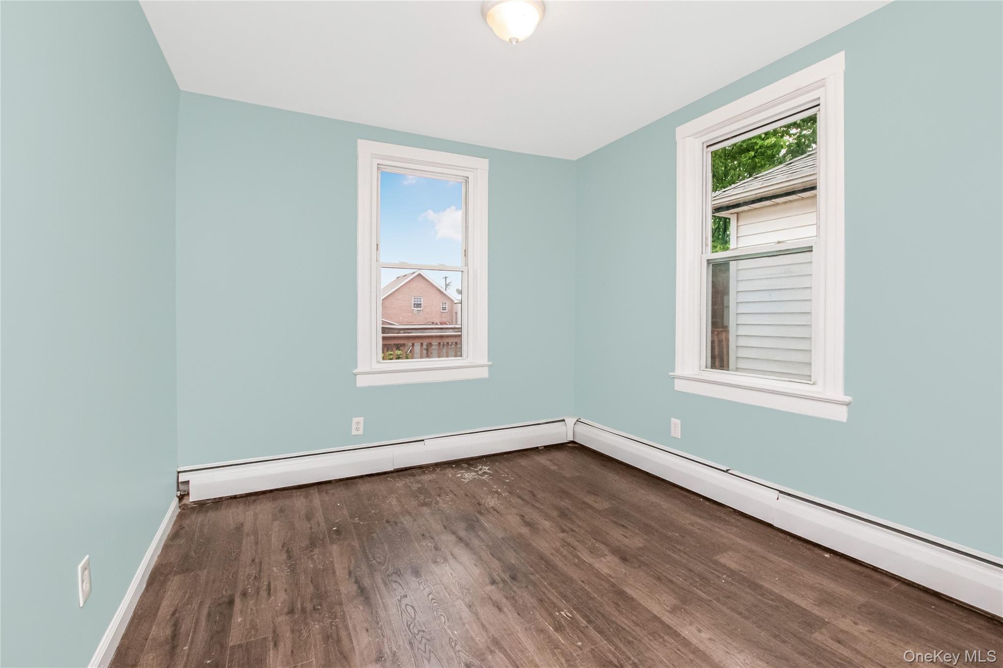 Single Family Harrington  Bronx, NY 10461, MLS-1005420-9