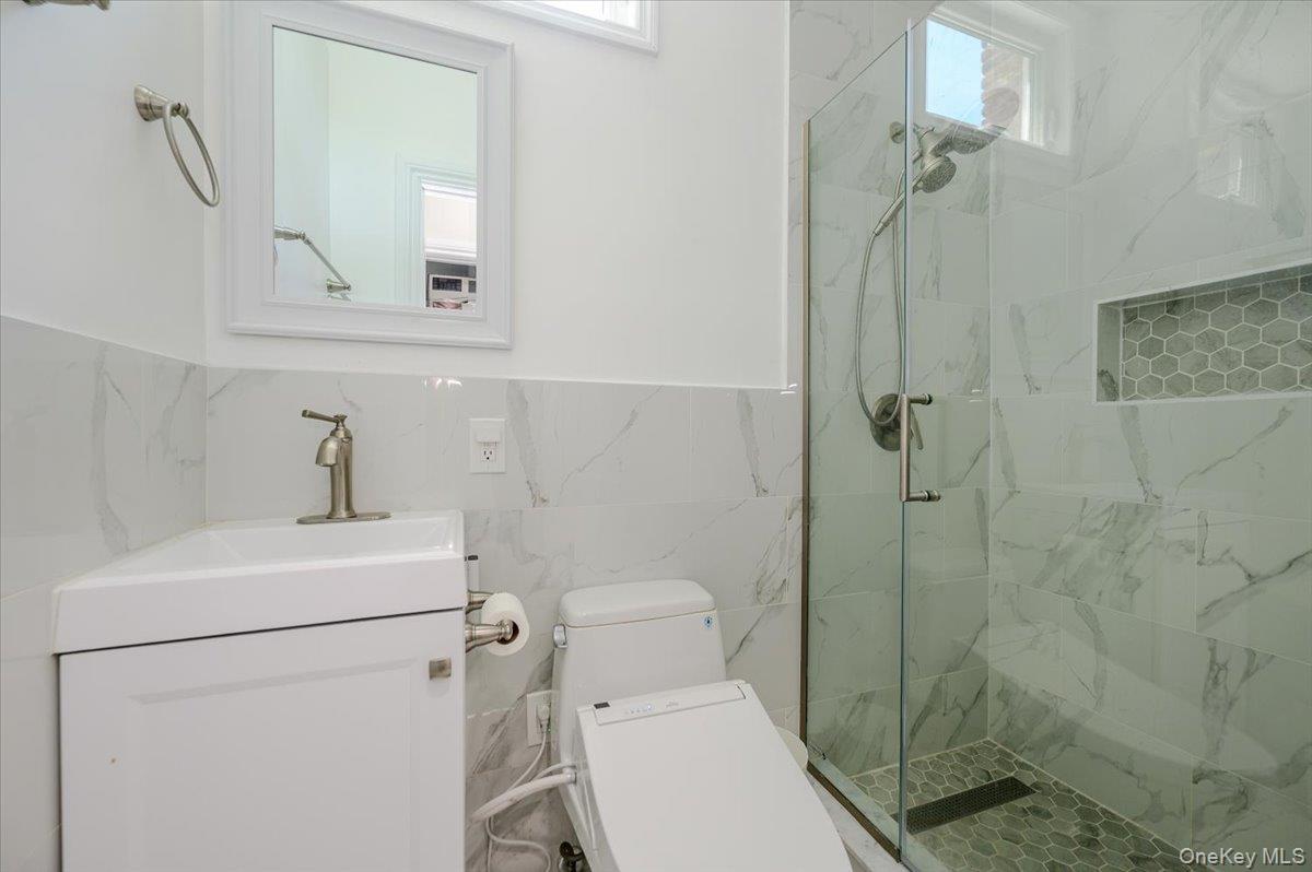 Single Family Allen Road  Nassau County, NY 11598, MLS-1005428-16