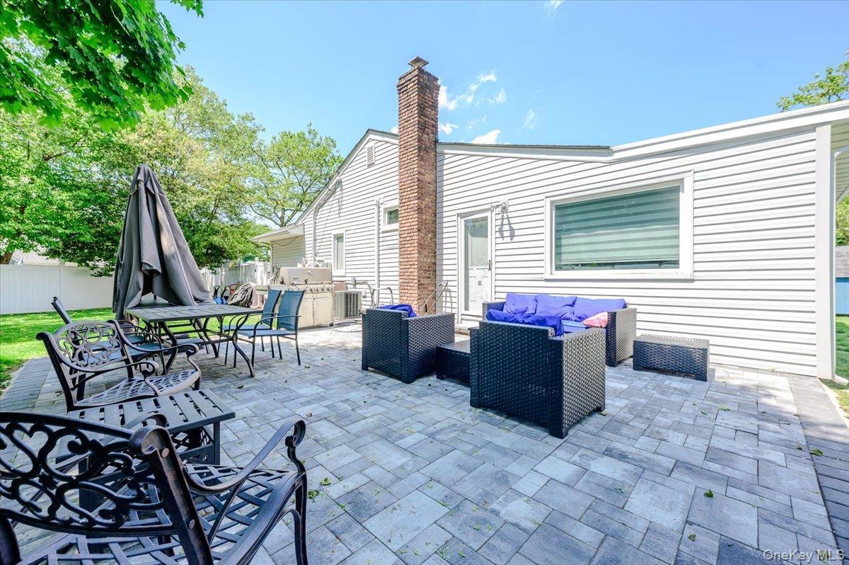 Single Family Allen Road  Nassau County, NY 11598, MLS-1005428-22