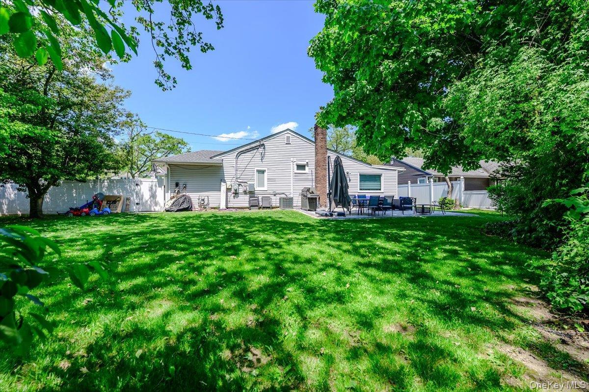 Single Family Allen Road  Nassau County, NY 11598, MLS-1005428-26