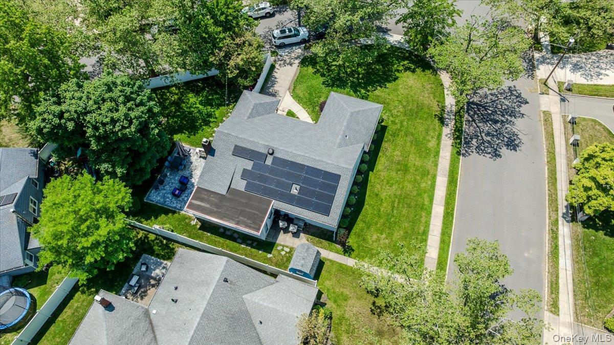 Single Family Allen Road  Nassau County, NY 11598, MLS-1005428-31
