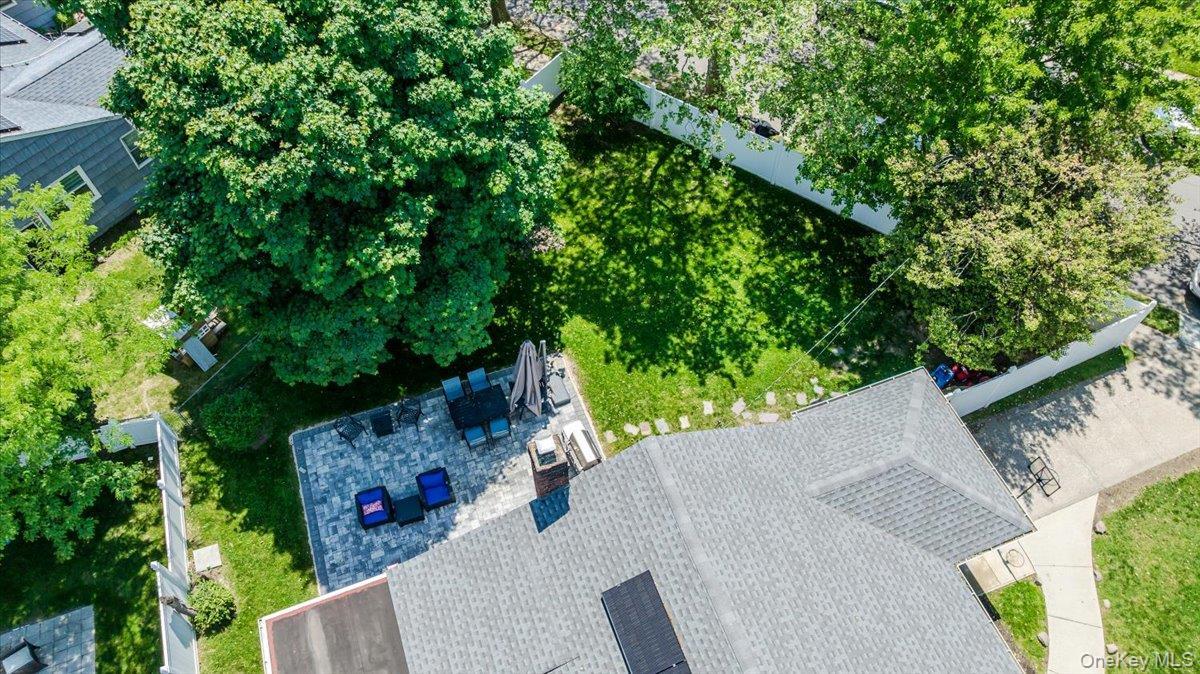 Single Family Allen Road  Nassau County, NY 11598, MLS-1005428-32
