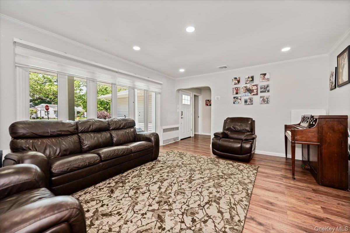 Single Family Allen Road  Nassau County, NY 11598, MLS-1005428-4