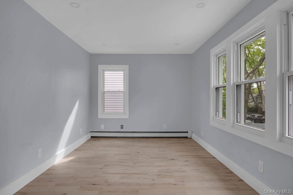 Single Family 115th Queens, NY 11412, MLS-1005455-12