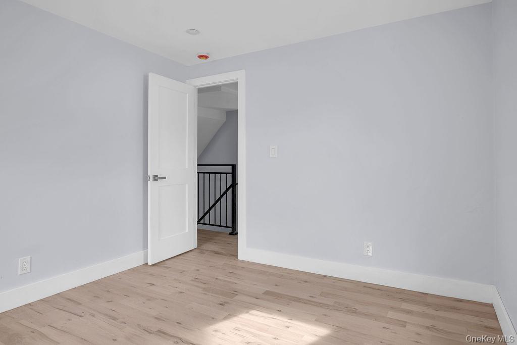 Single Family 115th Queens, NY 11412, MLS-1005455-19