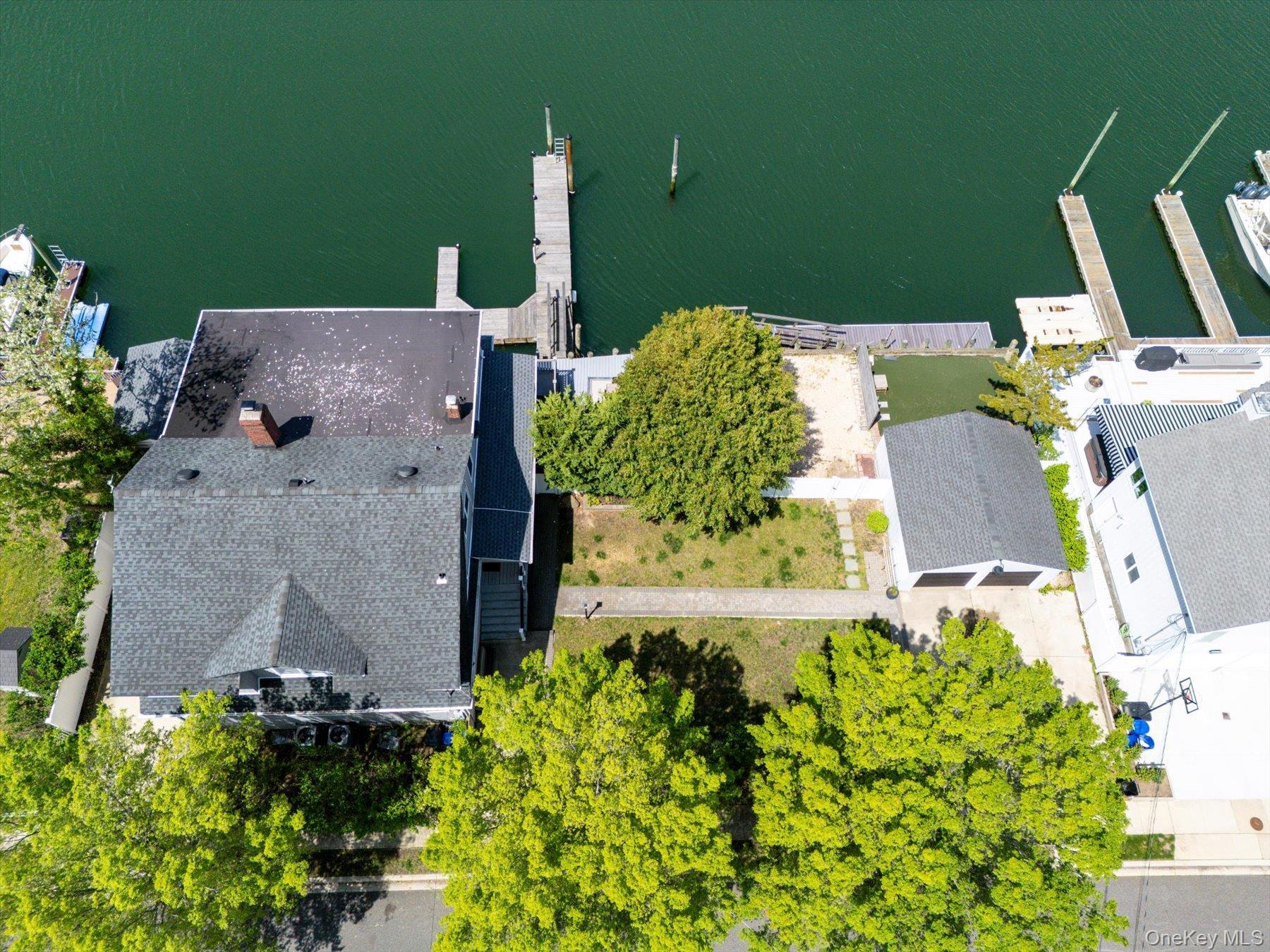 Single Family Roosevelt Avenue Nassau County, NY 11520, MLS-1005548-12