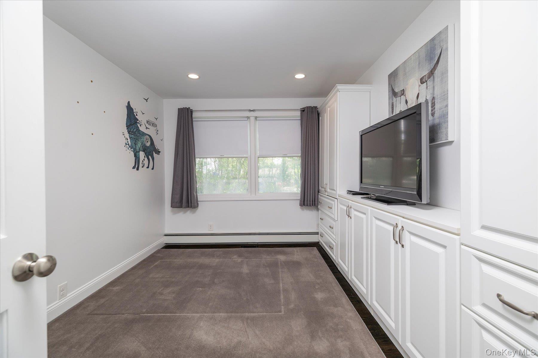 Single Family Roosevelt Avenue Nassau County, NY 11520, MLS-1005548-34