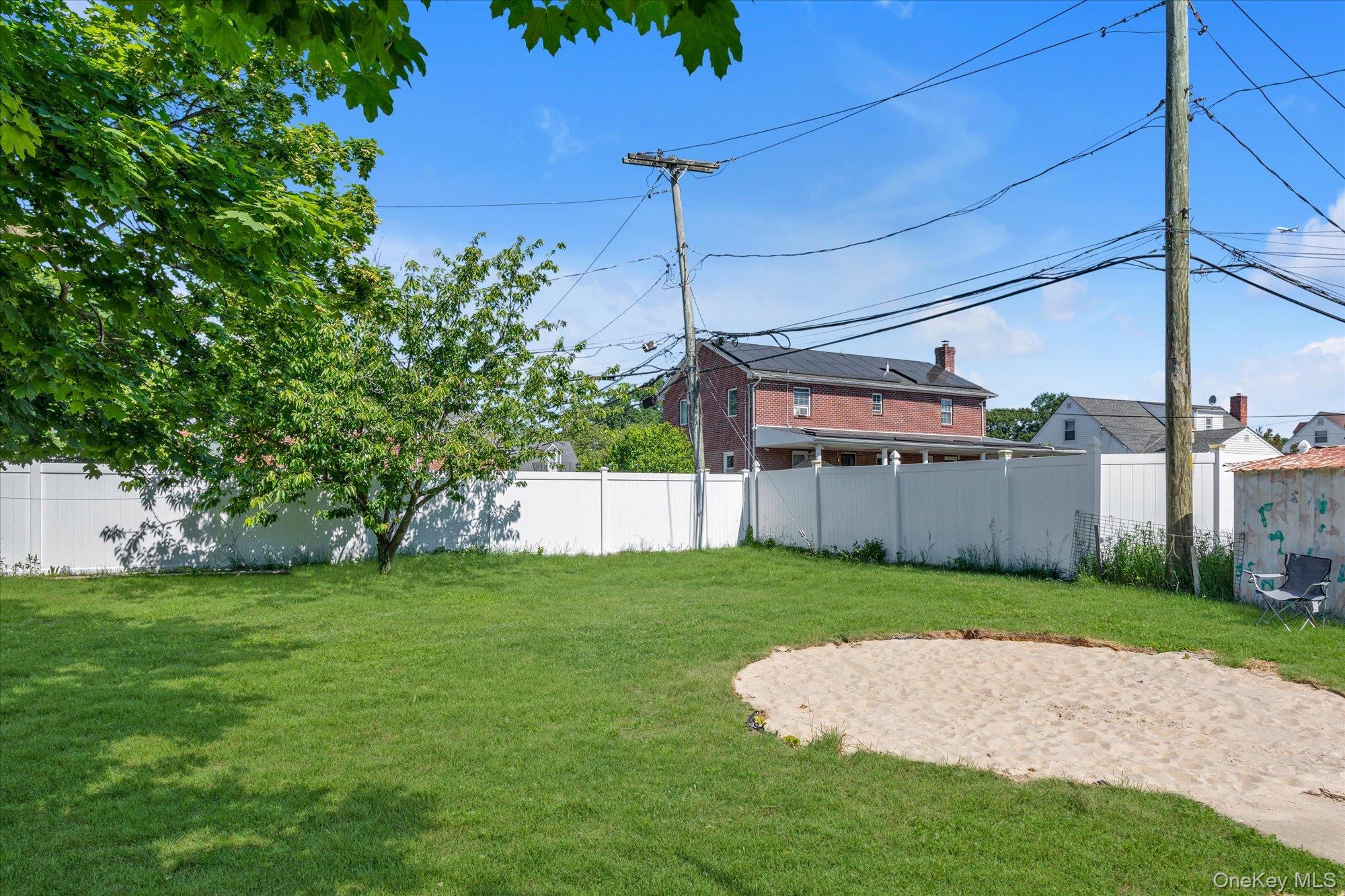 Single Family Newburgh Street  Nassau County, NY 11003, MLS-1005557-17