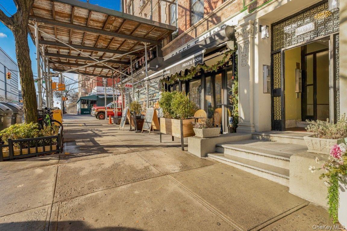 Coop Amsterdam Avenue  Manhattan, NY 10031, MLS-1005563-22