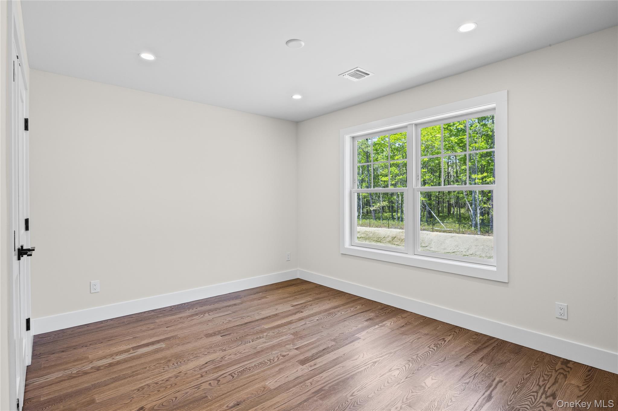 Single Family Jersey Avenue Suffolk County, NY 11764, MLS-1005569-33