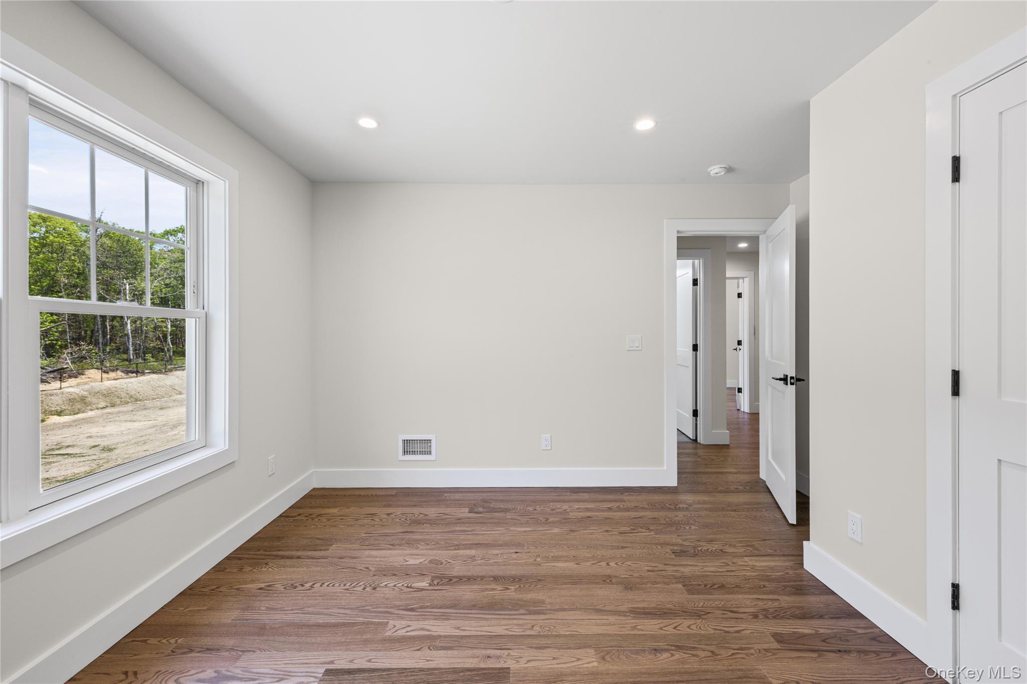 Single Family Jersey Avenue Suffolk County, NY 11764, MLS-1005569-34
