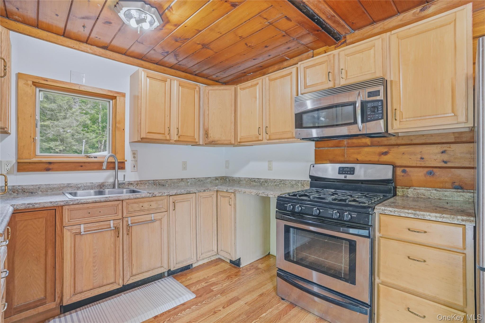 Single Family Glasco Turnpike Ulster County, NY 12477, MLS-1005584-19