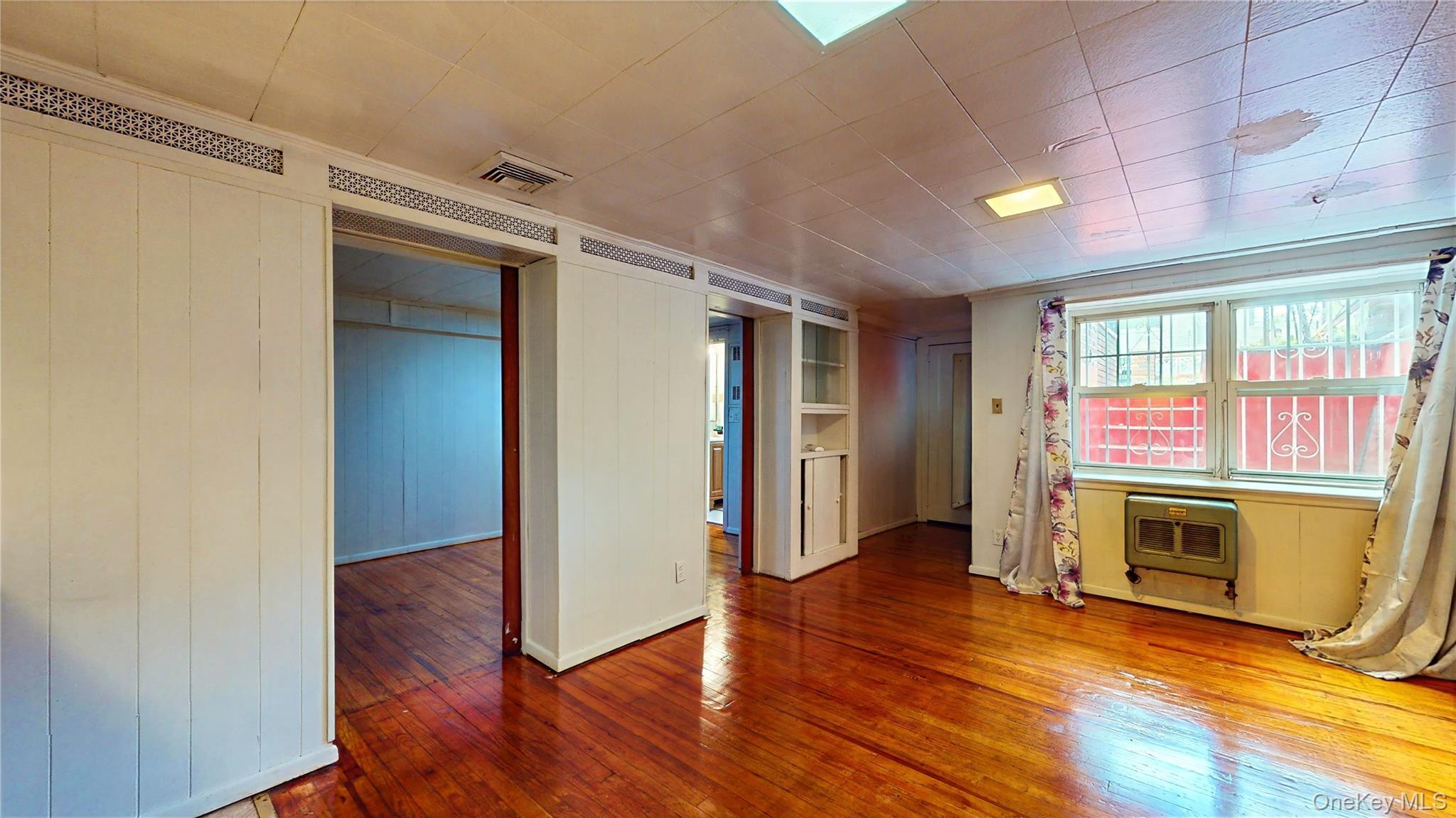 Single Family 82nd Queens, NY 11370, MLS-1005601-17