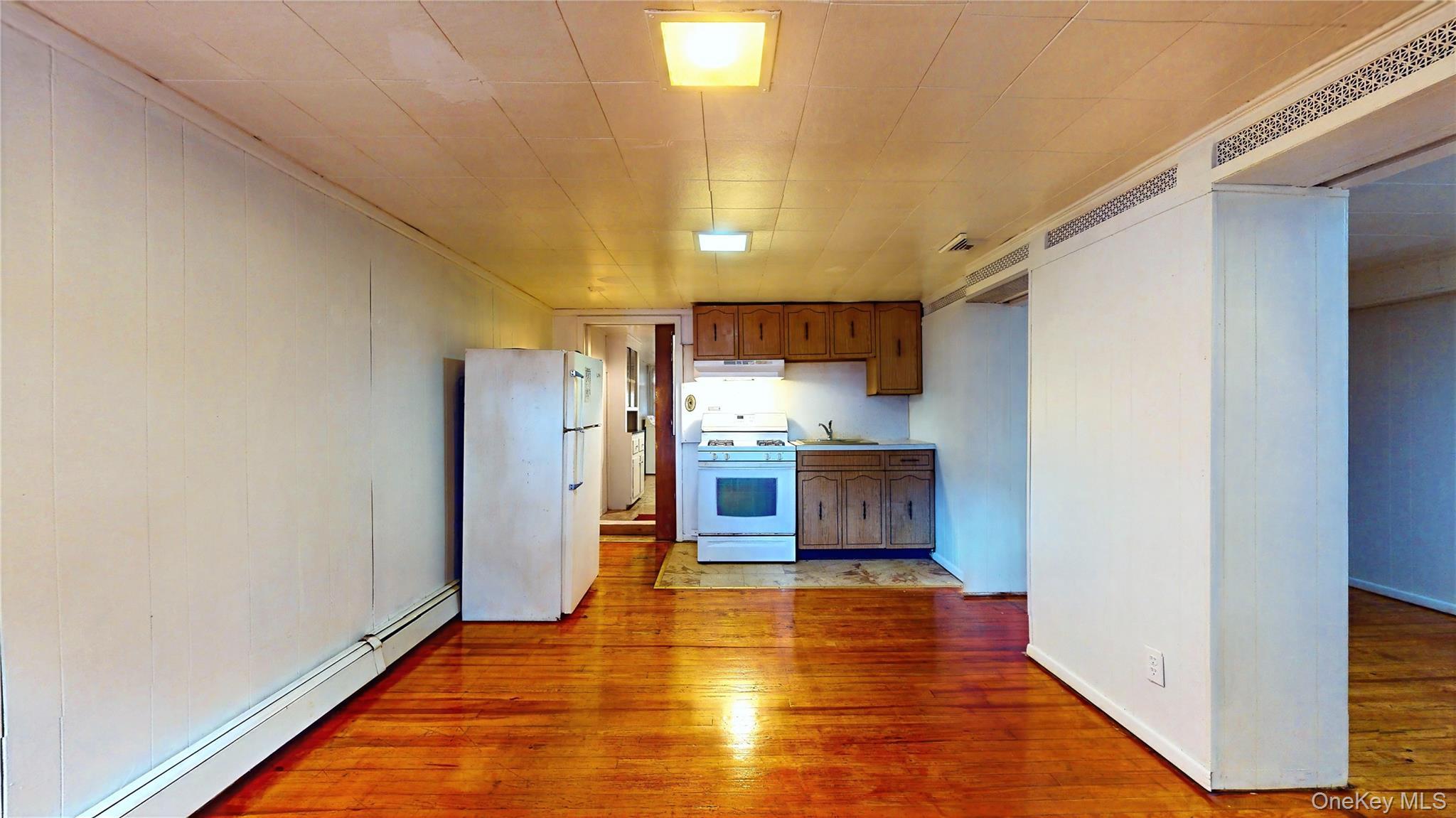 Single Family 82nd Queens, NY 11370, MLS-1005601-18