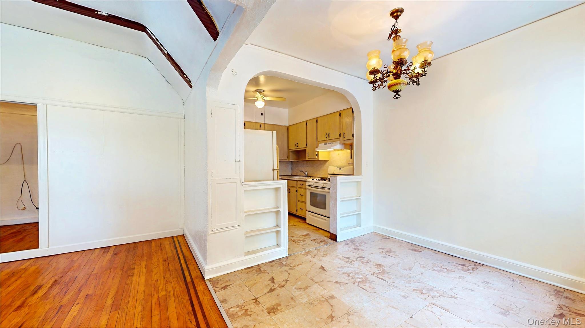 Single Family 82nd Queens, NY 11370, MLS-1005601-3