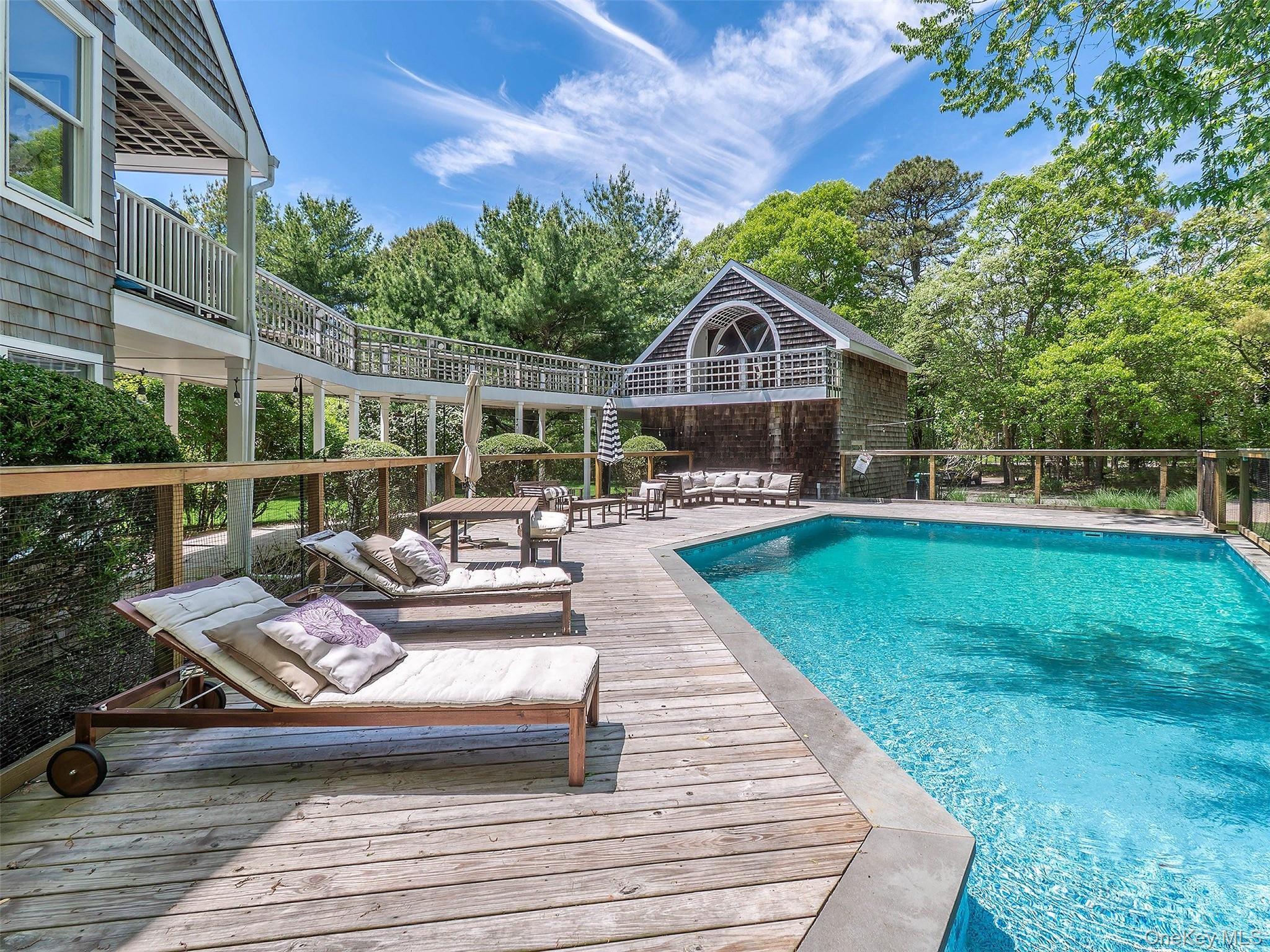 Single Family Old Meeting House Road  Suffolk County, NY 11978, MLS-1005610-24