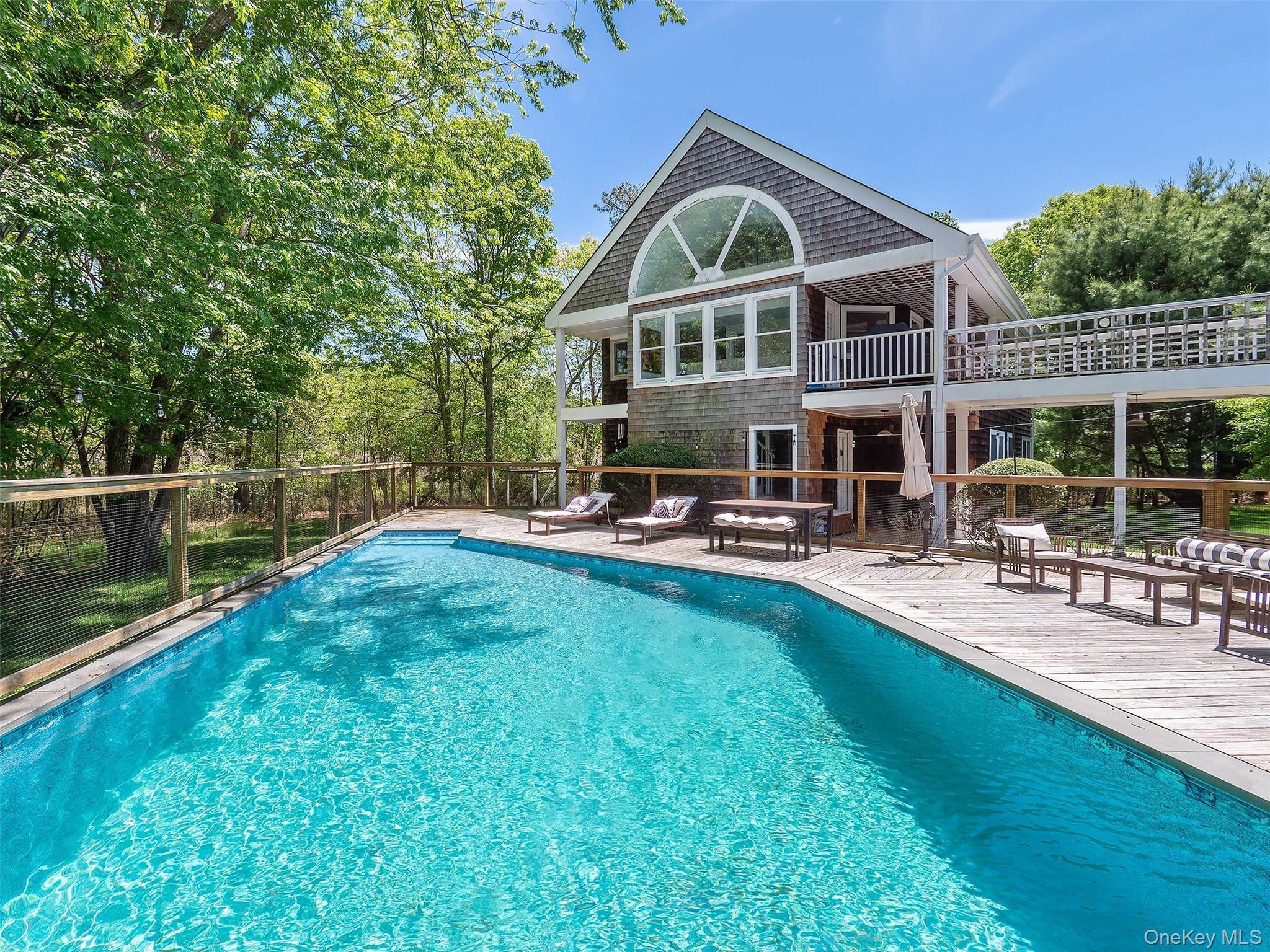 Single Family Old Meeting House Road  Suffolk County, NY 11978, MLS-1005610-25