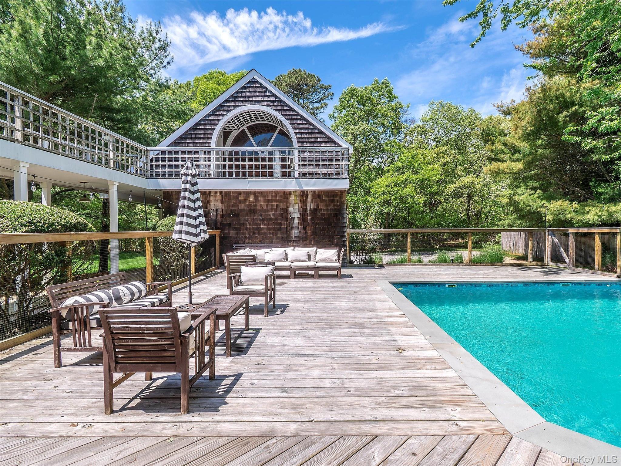 Single Family Old Meeting House Road  Suffolk County, NY 11978, MLS-1005610-27